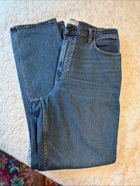 Abercrombie & Fitch Blue Curve Love 90s Straight Ultra High Rise Jeans